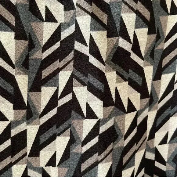 Halogen BLACK- BLUE SHATTERED GLASS Womens Tank Top Blouse SZ M - Picture 12 of 12